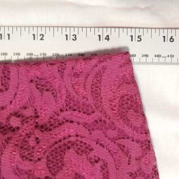 Garnet Hill Women's size 4 Raspberry Color Lace Pencil Skirt Wine Red - CUTE! - Picture 4 of 9